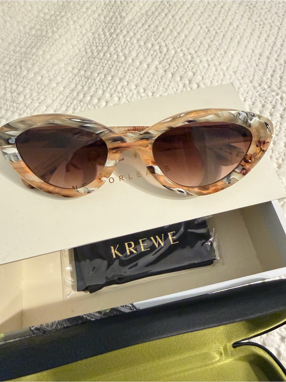 KREWE Sasha Cat-Eye Sunglasses in Marmo
